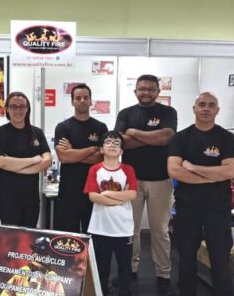 Equipe Quality Fire em treinamento e ação