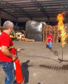 Equipe Quality Fire em treinamento e ação